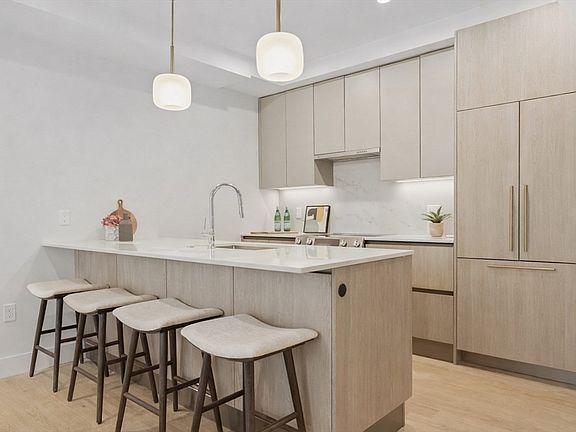 2nd image of 118 B St #201