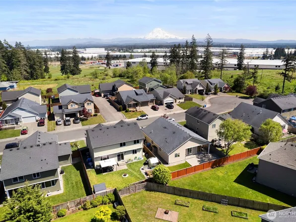 19424 E 26th Avenue Ct E, Spanaway, WA 98387