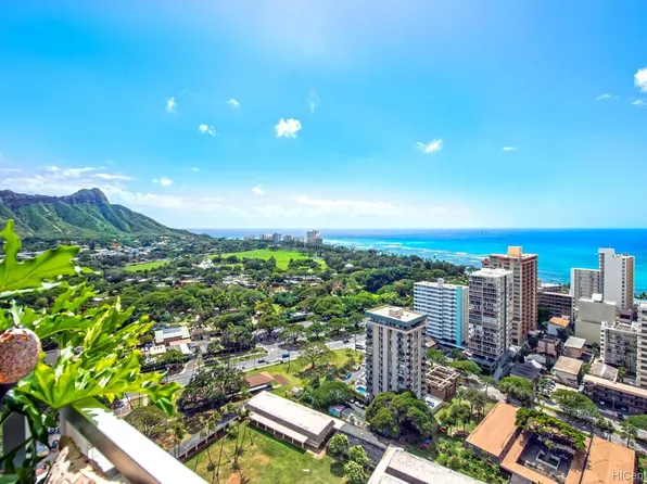 2600 Pualani Way, Honolulu, HI