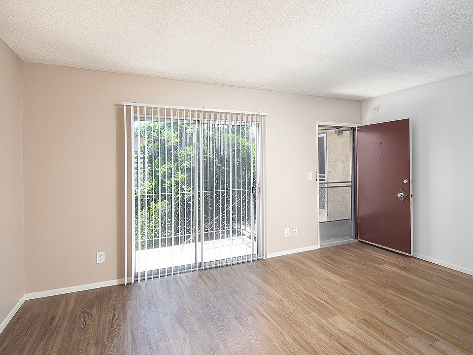 1st image of 4015 Haines St APT 9