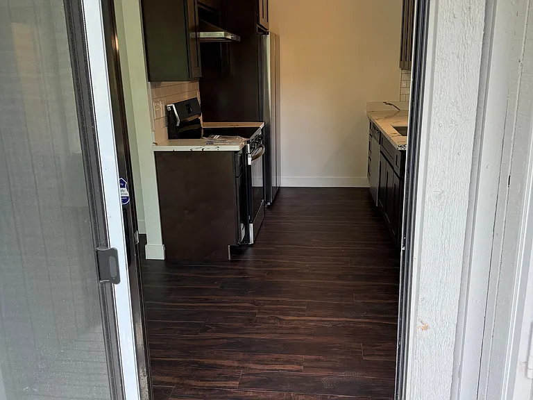 1001 N 6th St #5 — Photo 13
