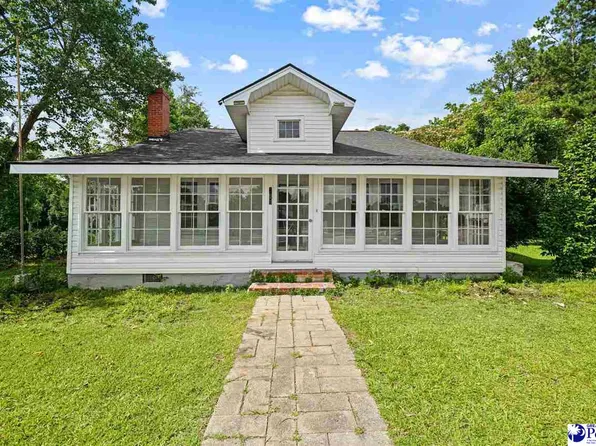 307 E 1st Ave, Lake View, SC 29563