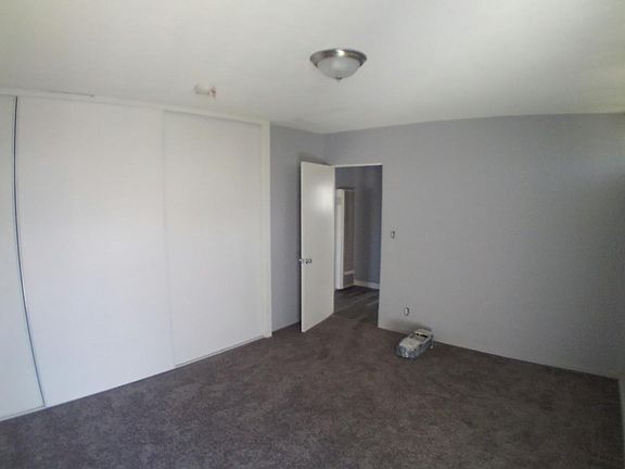 5th image of 1711 Marine Ave