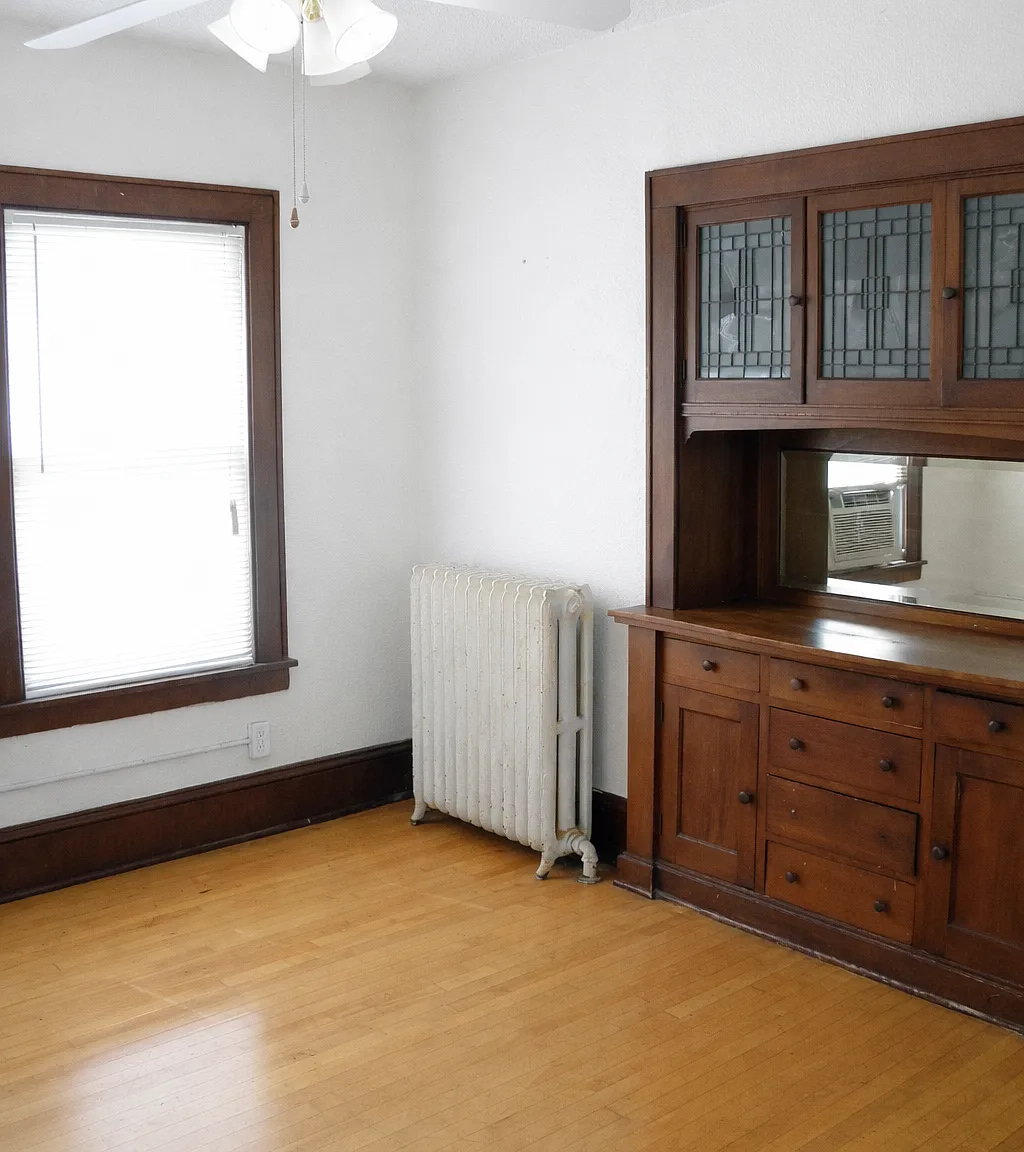 4 bed, $1,750 — Photo 4