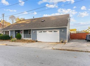 2 Bensley St, Pawtucket, RI 02860