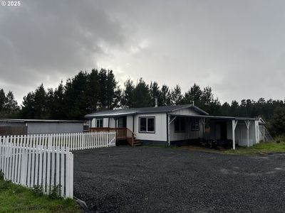 359 N 8th St, Lakeside, OR, 97449