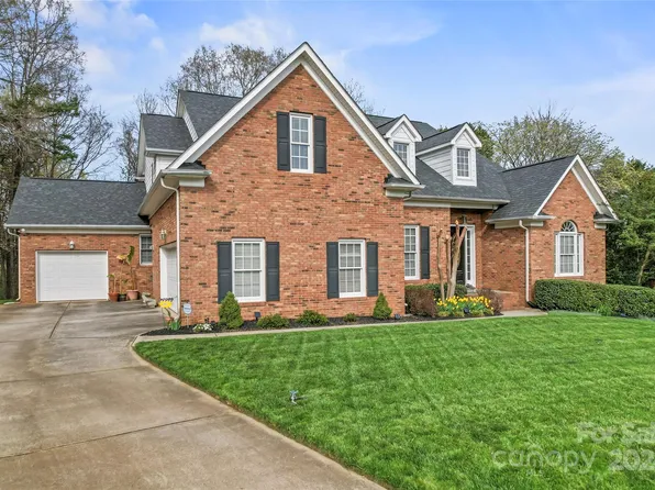 8110 Anzack Ln, Charlotte, NC 28269