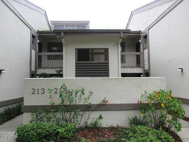 1st image of 213 Woodlake Wynde