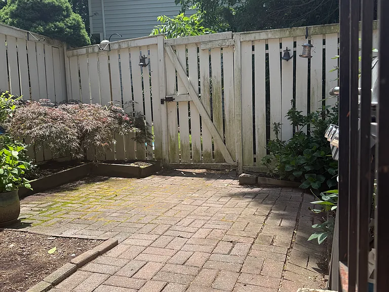 1606 Fieldthorn Dr — Photo 19