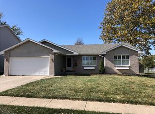 169 Fenway Dr, Decatur, IL 62521