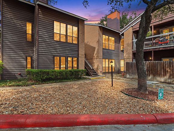 4th image of 8633 Datapoint Dr #270