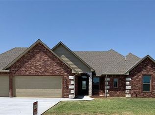 5380 NE Snowy Owl Rd, Elgin, OK 73538