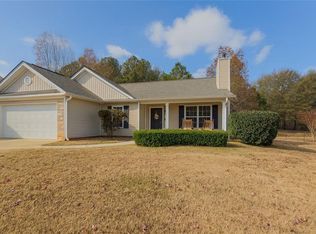 212 Rainbow Ln, Winder, GA 30680