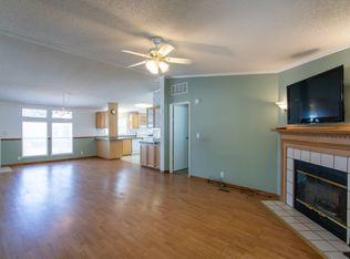 501 Oakwood St, Ingram, TX 78025