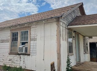 428 E 2nd St, Carnegie, OK 73015