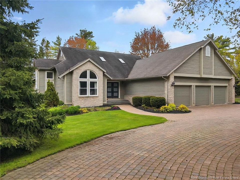 1st image of 84 Old Forest Rd