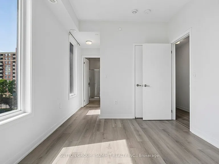 3556 Colonial Dr #16 — Photo 25