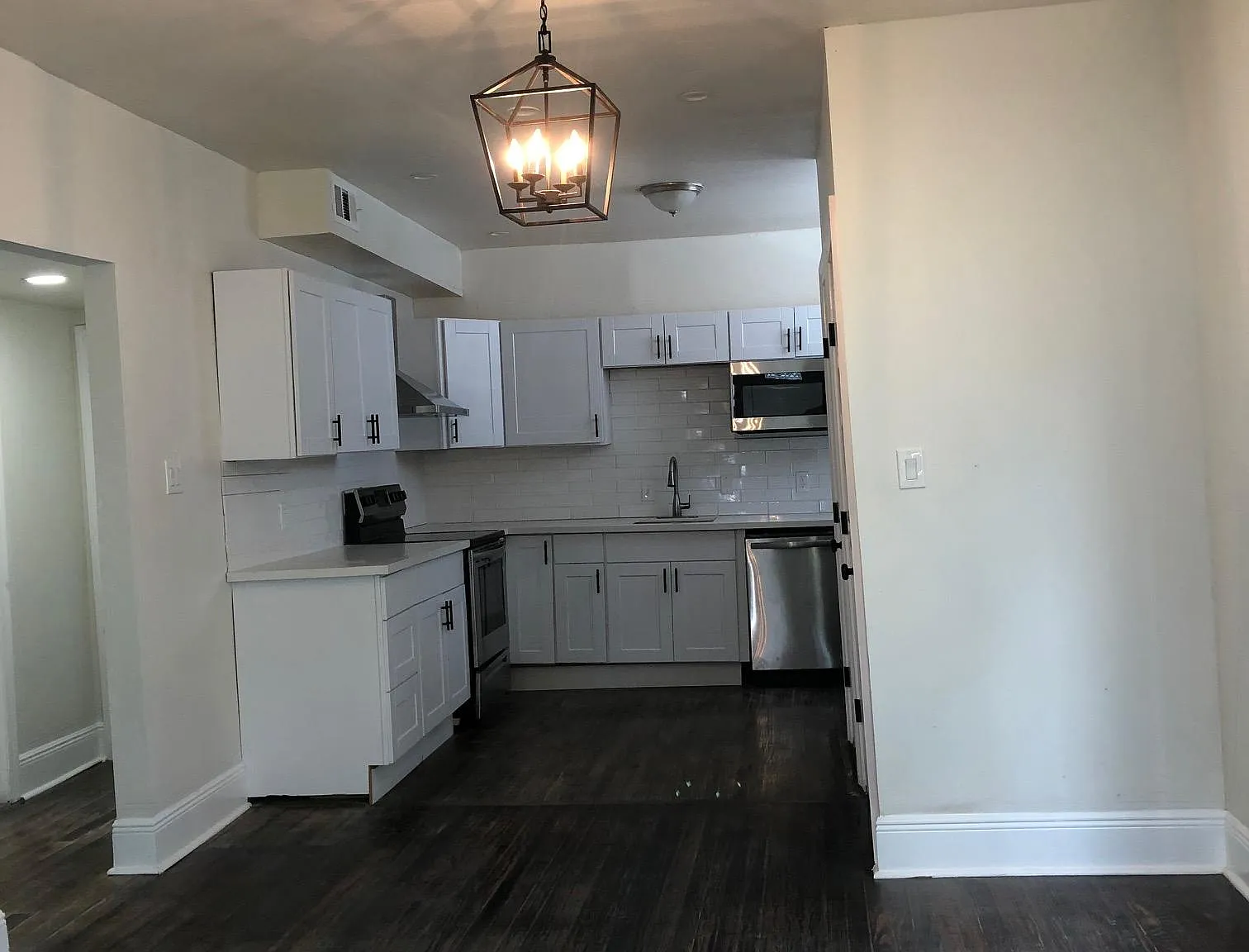 3508 Robert St — Photo 2