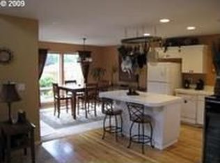 22056 SW Grahams Ferry Rd APT D, Tualatin, OR 97062