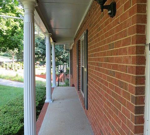 3rd image of 167 Forest Ln NW