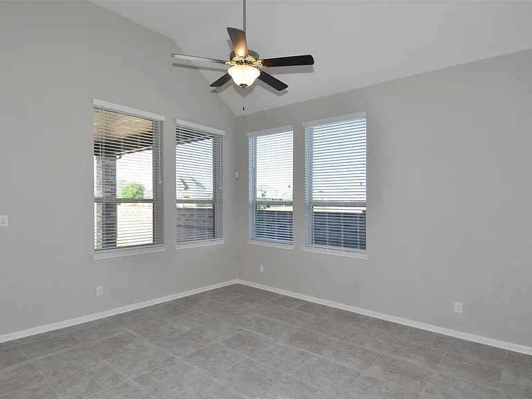 23839 Villa Lisa Dr — Photo 6