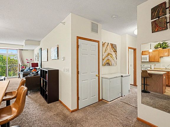3rd image of 1776 Maryland Ave E #201
