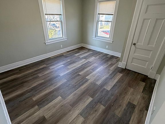 3rd image of 9 Murray Hill Ave #2