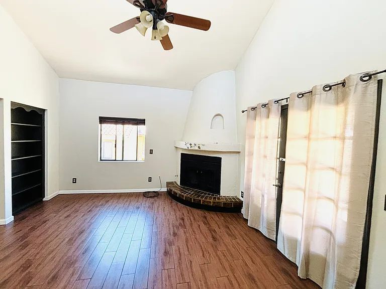 8255 N Oracle Rd #210 — Photo 23