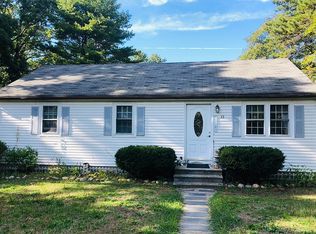 43 Quashnet Rd, Mashpee, MA 02649