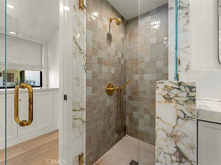 709 Emerald Bay — Photo 21