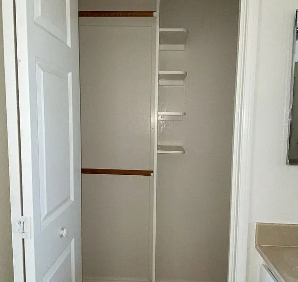 6005 Brougham St — Photo 14