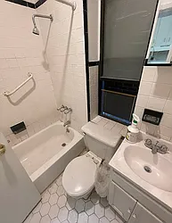 Rented by KNOCKKNOCK LLC