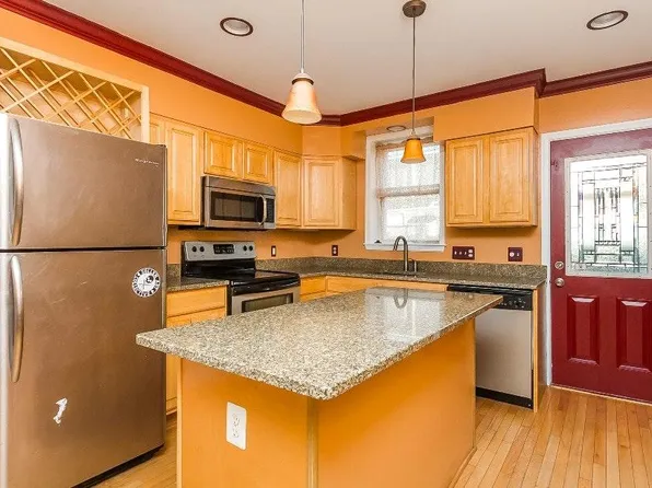 143 S Robinson St, Baltimore, MD 21224