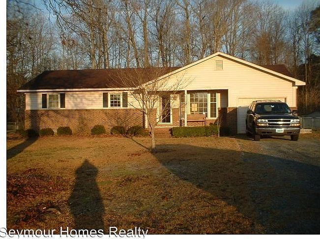 1st image of 105 Valleywood Dr