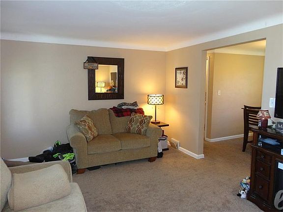 3rd image of 234 Wyoming St