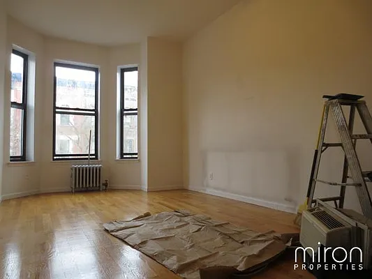 Rented by Miron Properties | media 36