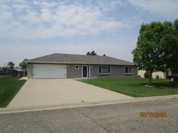 311 Valley Ave, Burlington, ND 58722