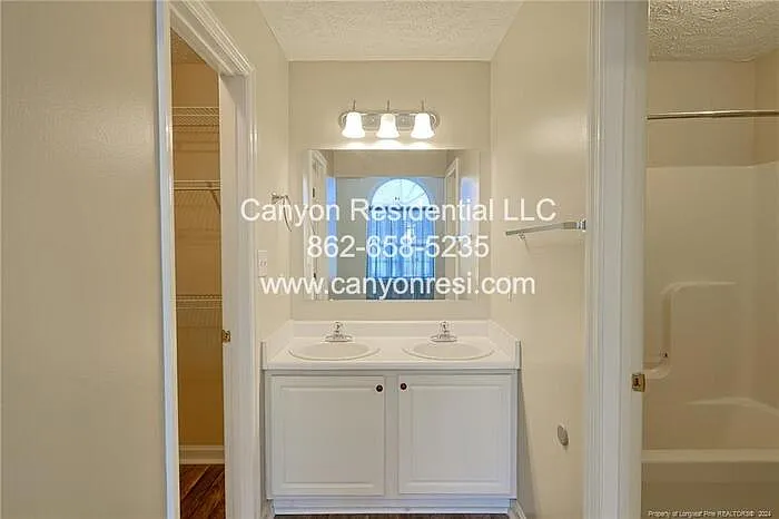 106 Liberty Ct — Photo 11