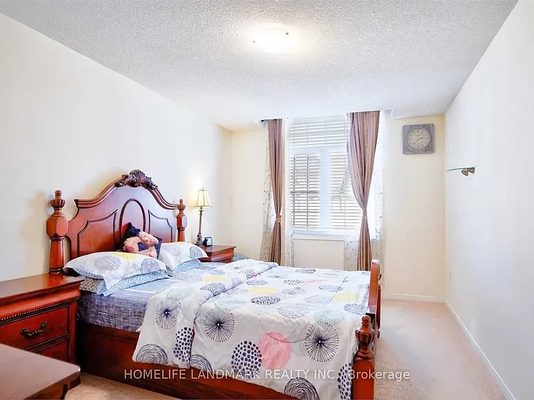 38 Silvester St — Photo 11