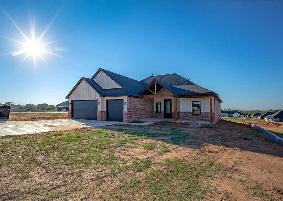 1st image of 2443 Wind River Cir