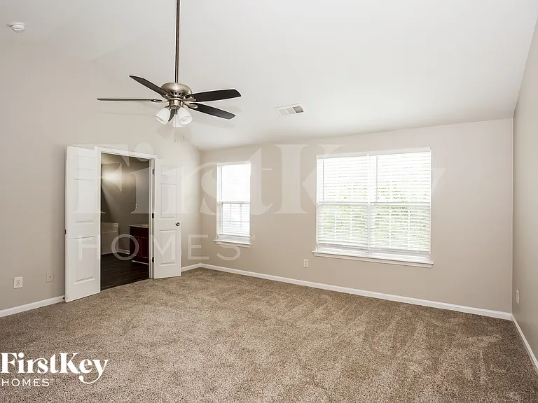 5842 Brookfield Pointe Dr — Photo 10