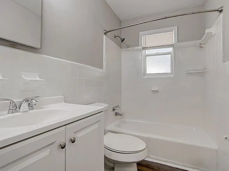 Baba Flats — Photo 26