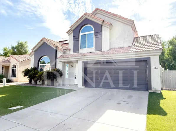 1114 S Surfside Dr, Gilbert, AZ 85233