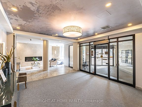 5th image of 120 Promenade Cir #711