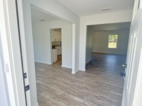 2nd image of 4658 Sheffield Dr