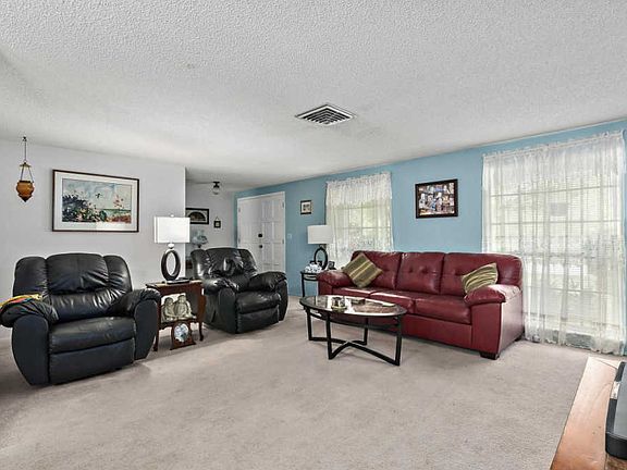 5th image of 12106 Clearbrook Ln