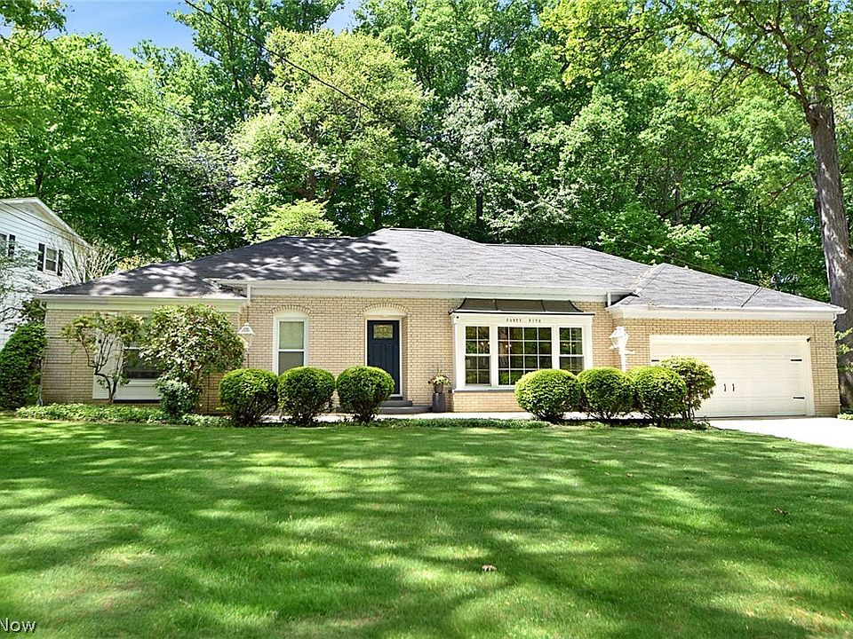 1st image of 45 Guise Park Dr