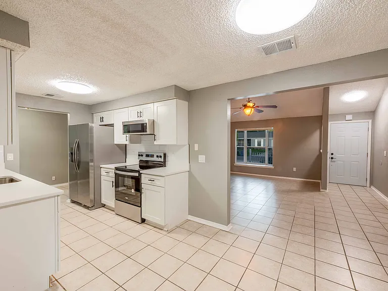 2586 Spring Lake Rd W — Photo 12
