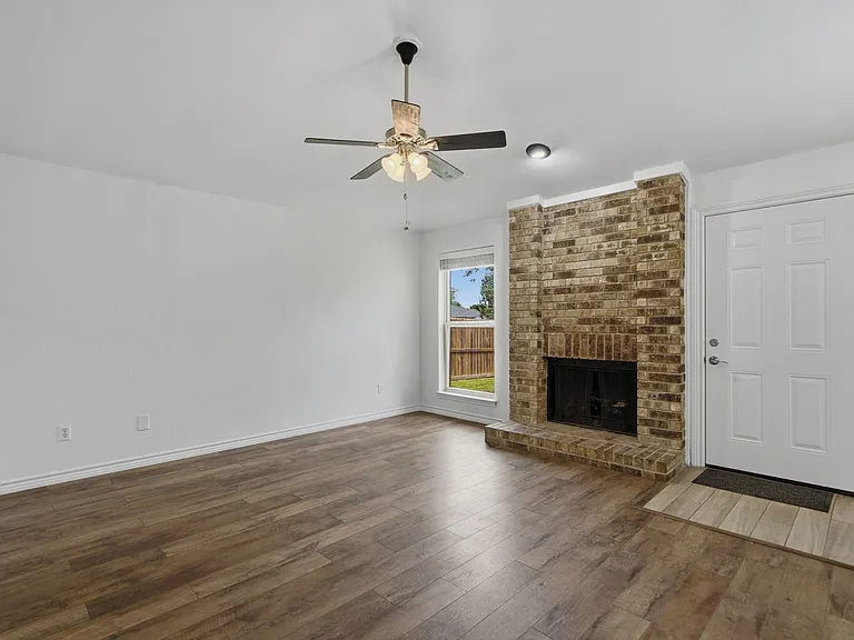 1830 Tiburon Bnd — Photo 12