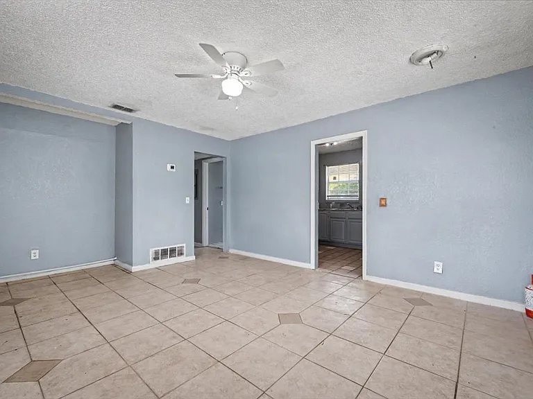 9504 Waynesboro Ave — Photo 6